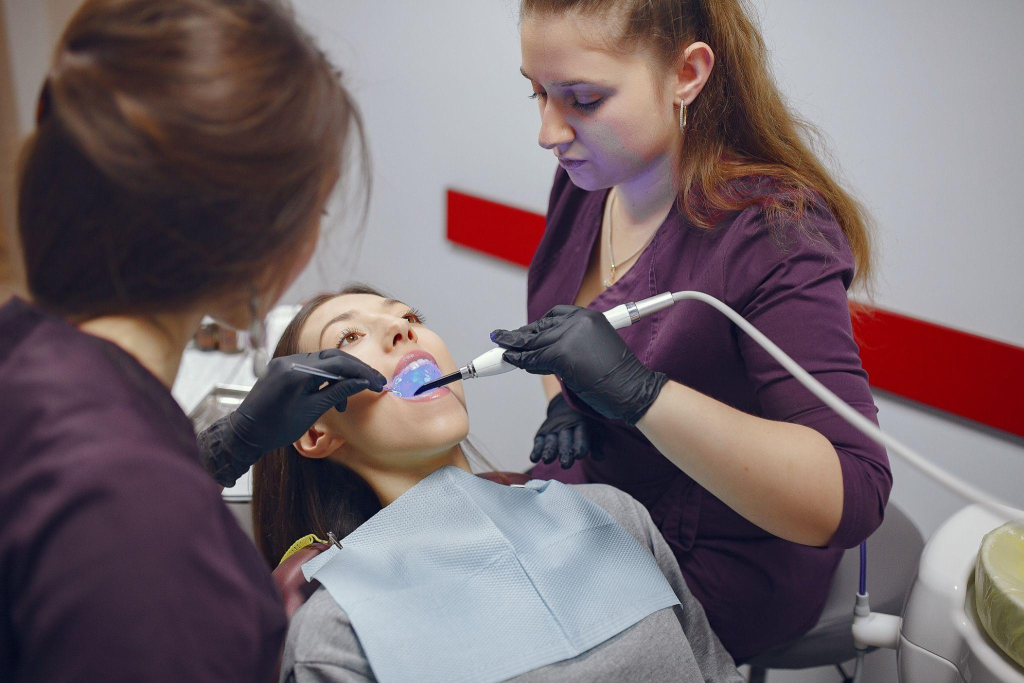 How Cosmetic Dentistry Can Boost Your Confidence